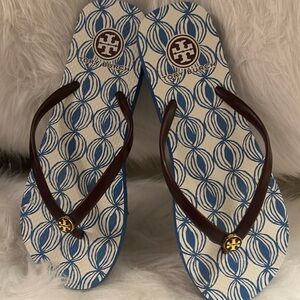 TORY BURCH THIN STRAP FLIP FLOP SZ 7